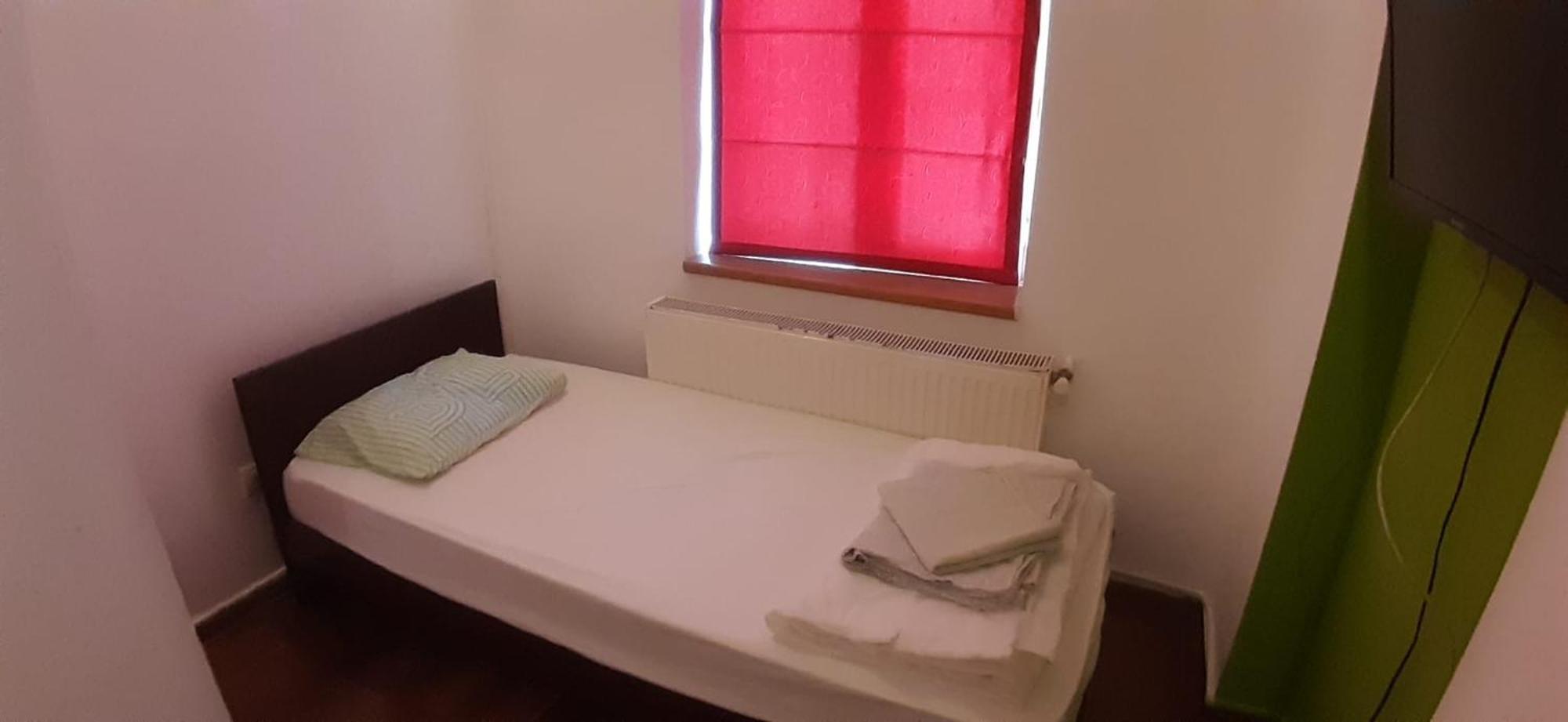 Central Accommodation Budget By Hr Bukurešť Exteriér fotografie