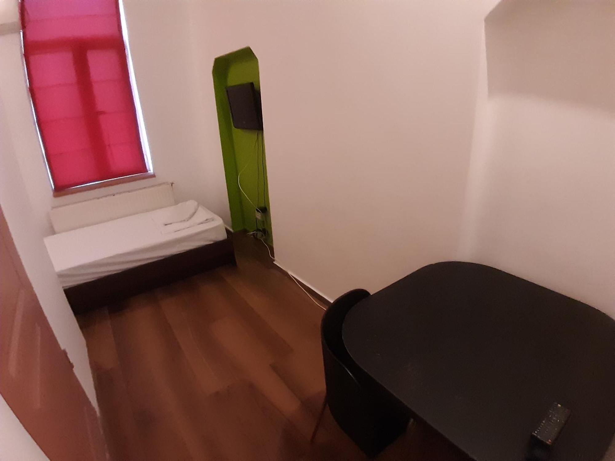 Central Accommodation Budget By Hr Bukurešť Exteriér fotografie
